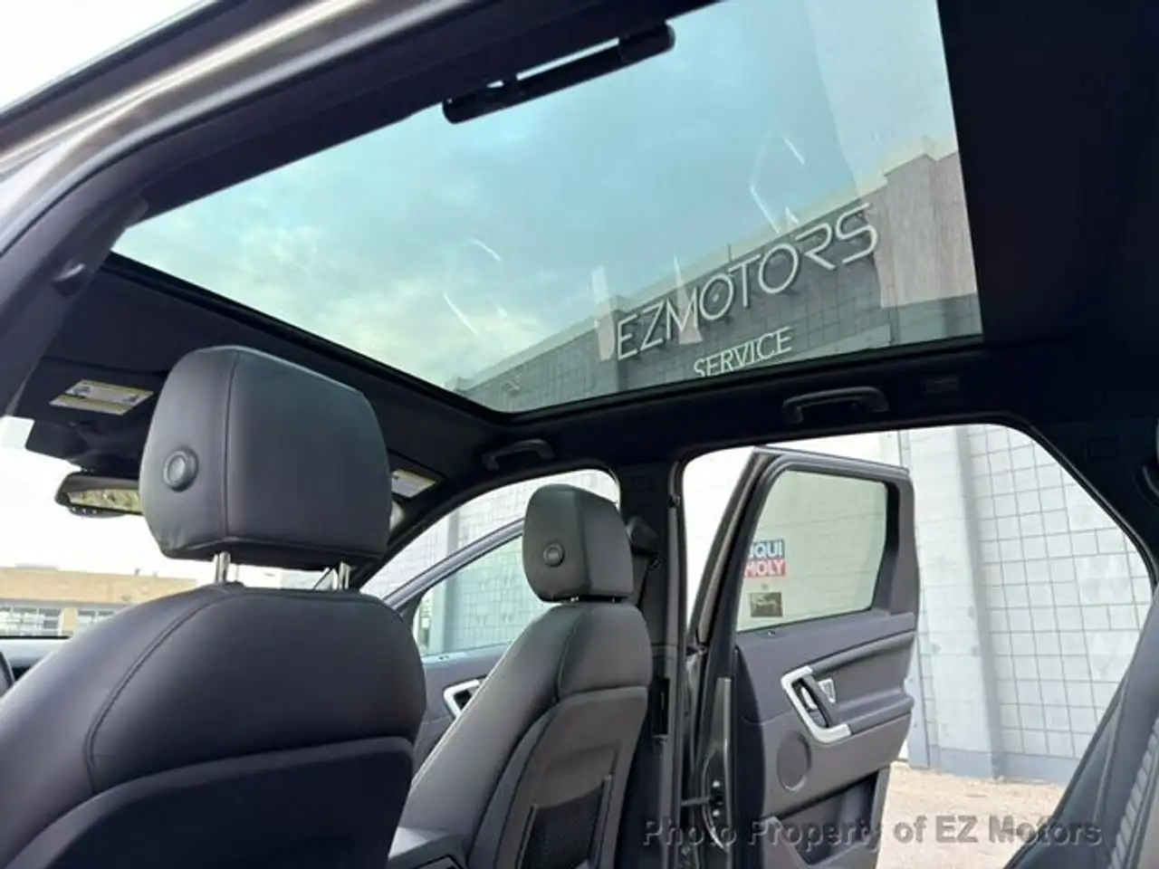 Land Rover Discovery Sport снимка Land Rover Discovery Sport