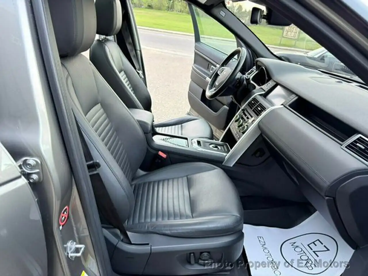 Land Rover Discovery Sport снимка Land Rover Discovery Sport