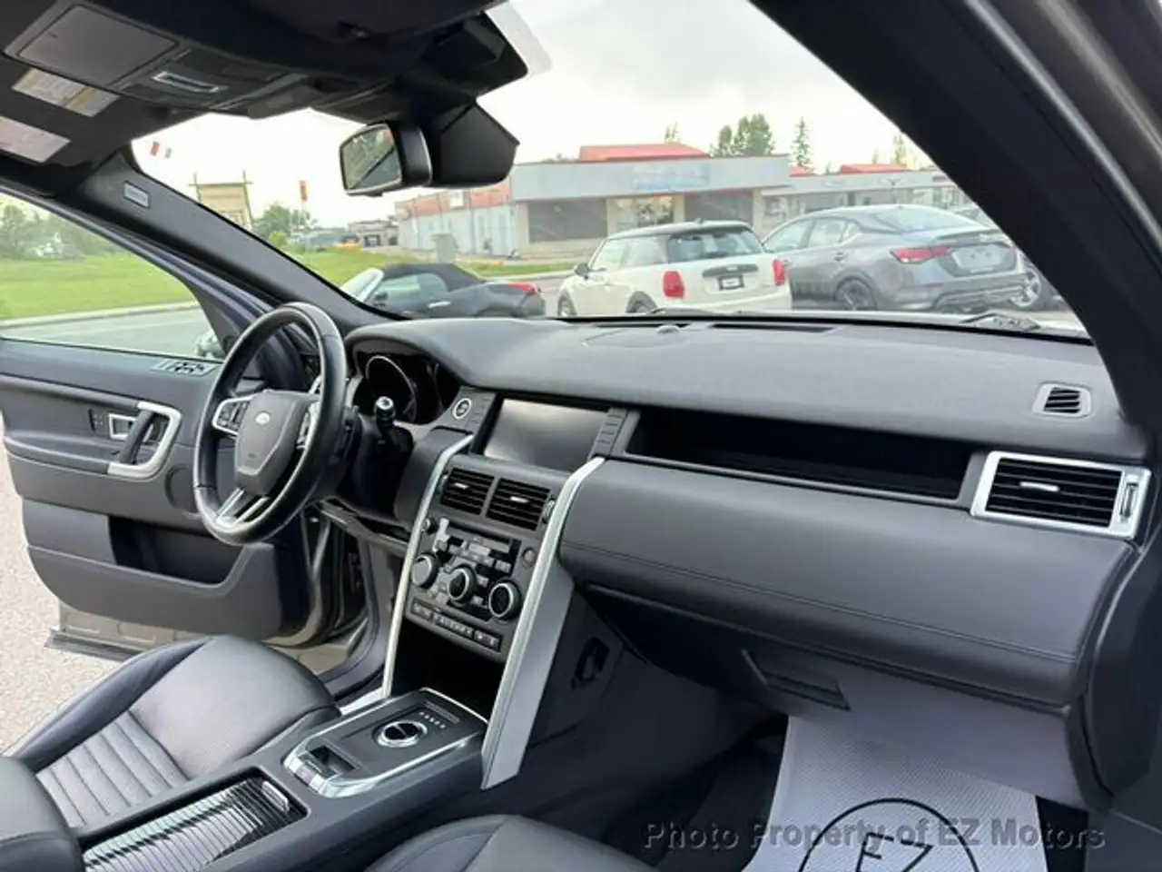 Land Rover Discovery Sport снимка Land Rover Discovery Sport