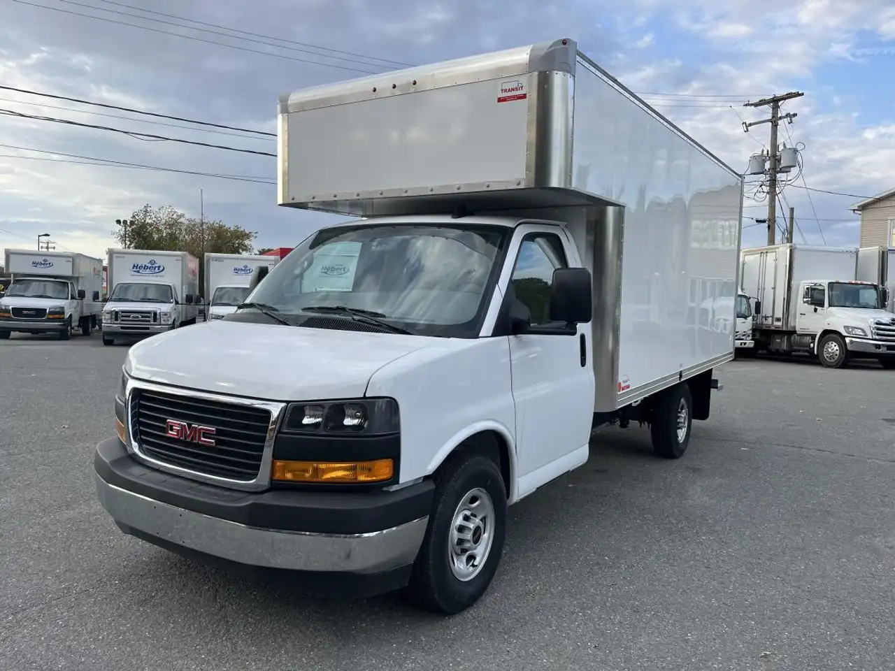 GMC Savana 3500 снимка GMC Savana 3500