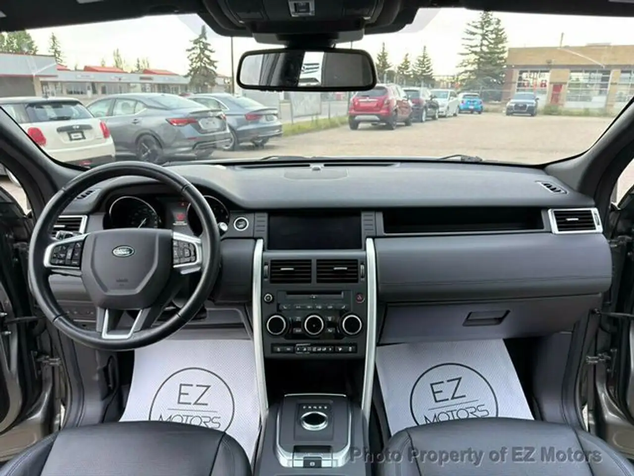 Land Rover Discovery Sport снимка Land Rover Discovery Sport