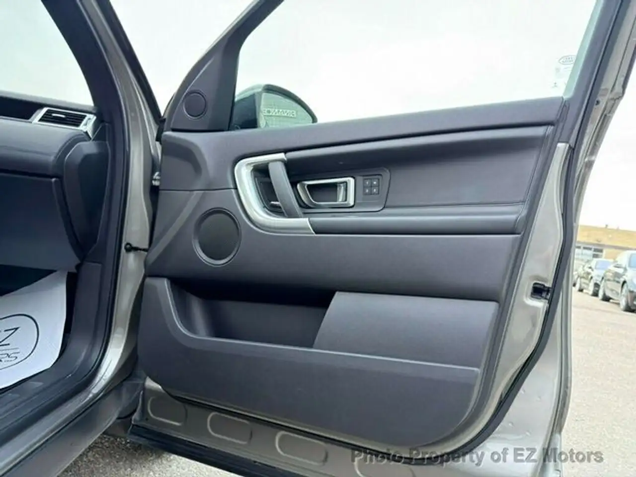 Land Rover Discovery Sport снимка Land Rover Discovery Sport