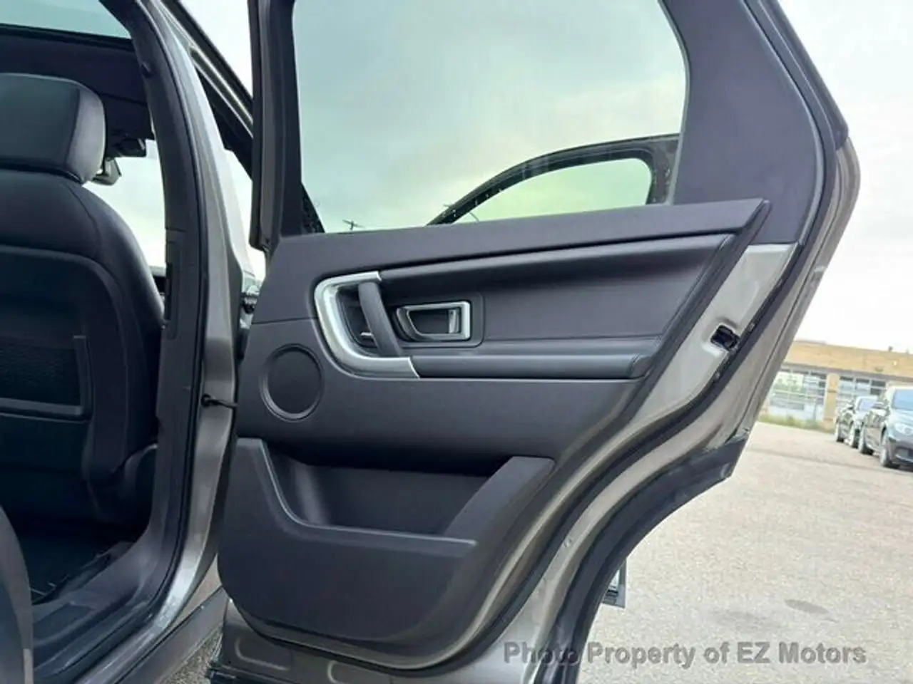 Land Rover Discovery Sport снимка Land Rover Discovery Sport