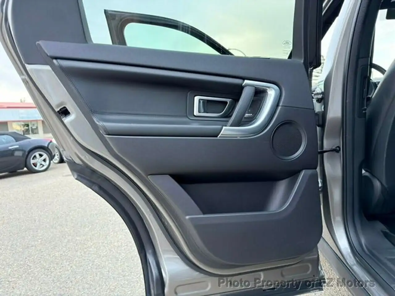 Land Rover Discovery Sport снимка Land Rover Discovery Sport