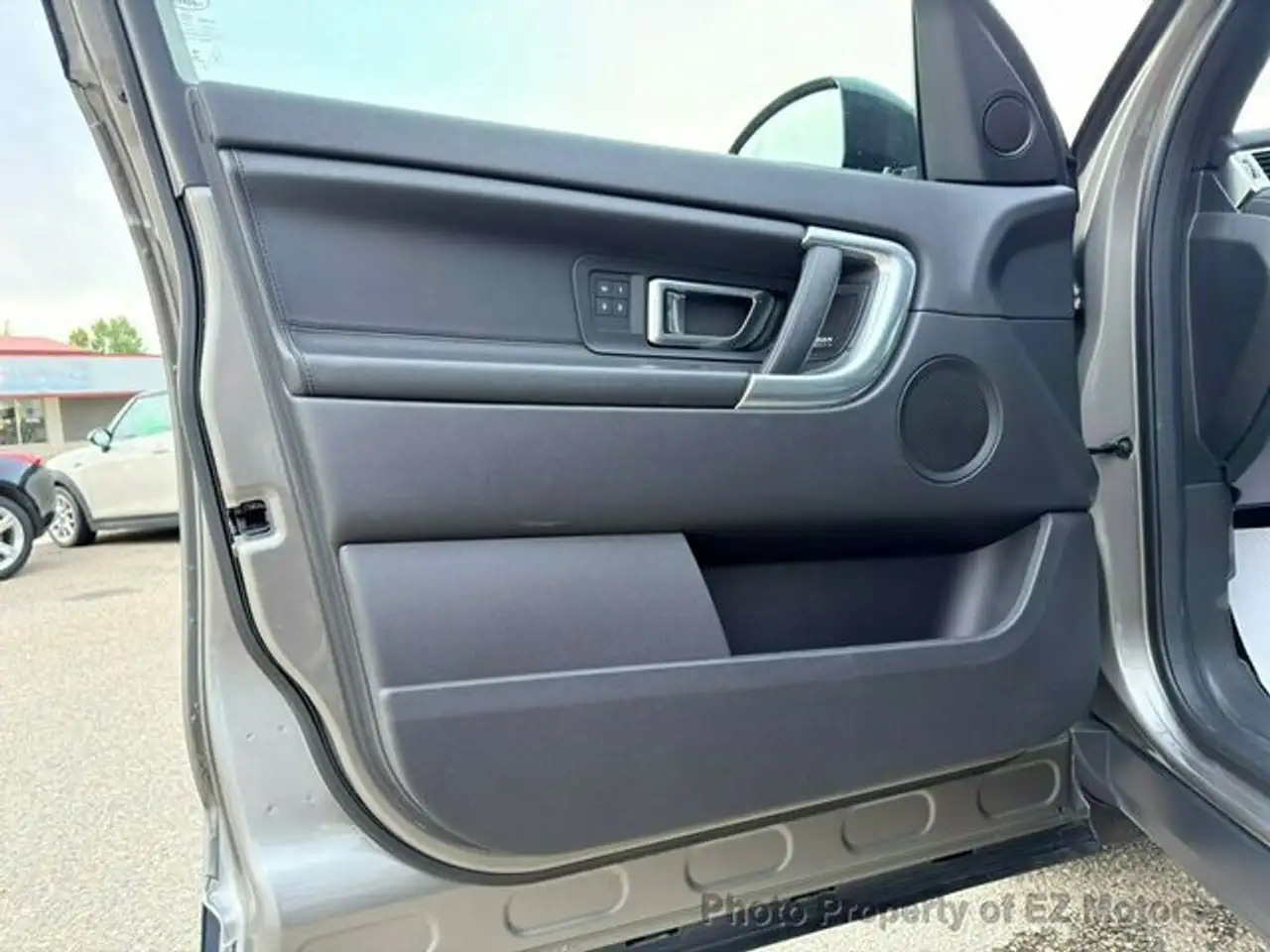 Land Rover Discovery Sport снимка Land Rover Discovery Sport