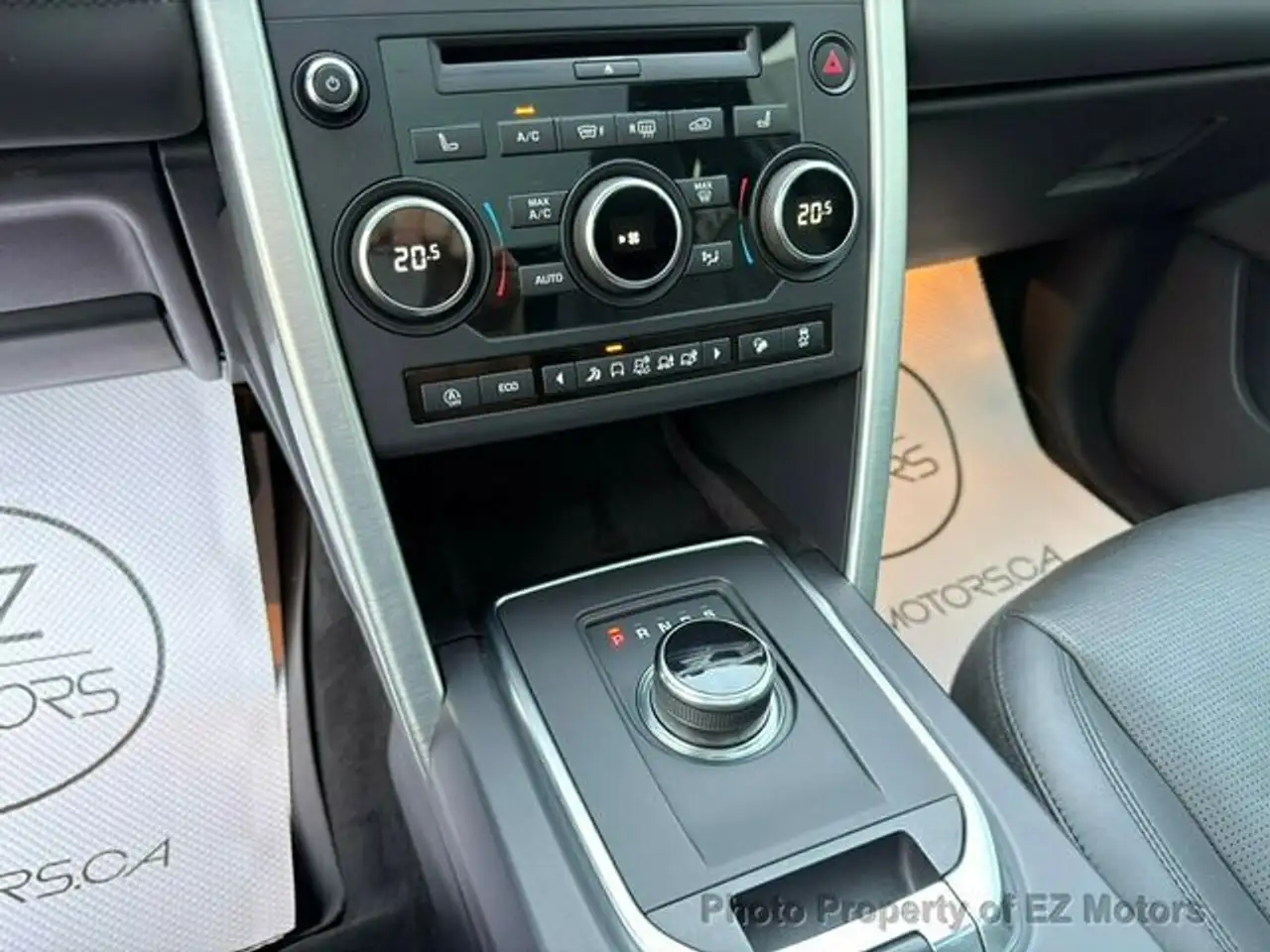 Land Rover Discovery Sport снимка Land Rover Discovery Sport