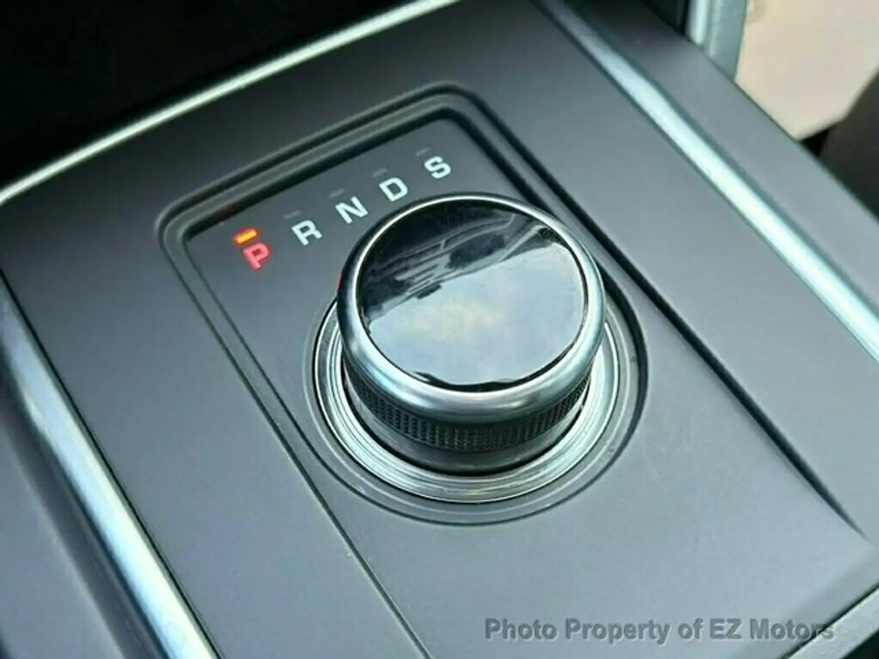Land Rover Discovery Sport снимка Land Rover Discovery Sport