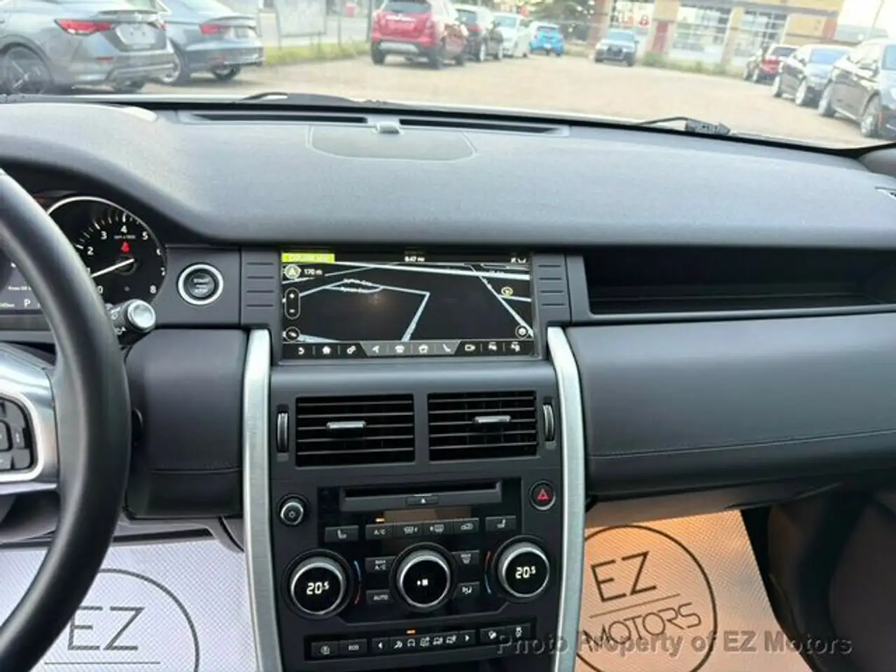 Land Rover Discovery Sport снимка Land Rover Discovery Sport