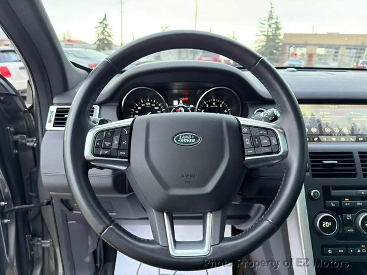 Land Rover Discovery Sport снимка Land Rover Discovery Sport