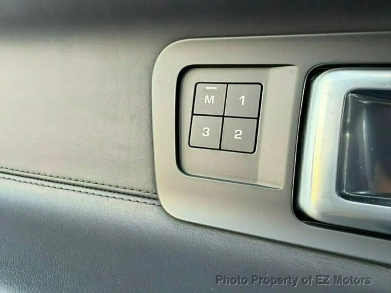 Land Rover Discovery Sport снимка Land Rover Discovery Sport