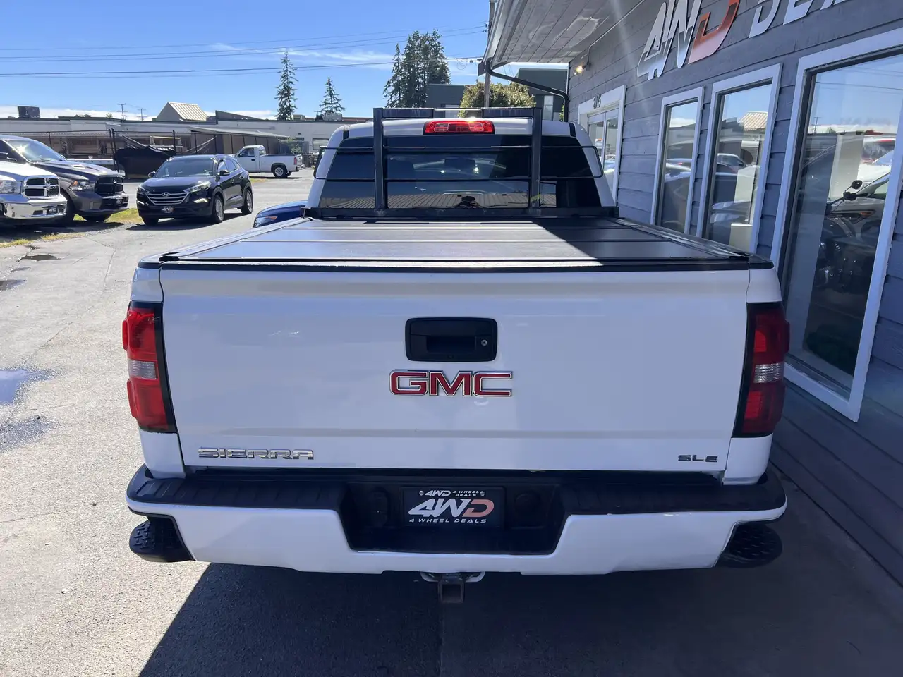 GMC Sierra 1500 снимка GMC Sierra 1500