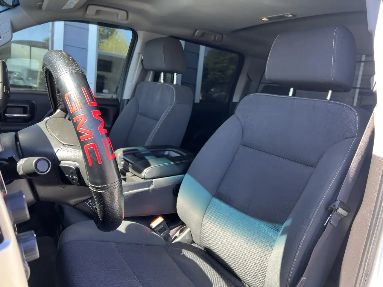 GMC Sierra 1500 снимка GMC Sierra 1500