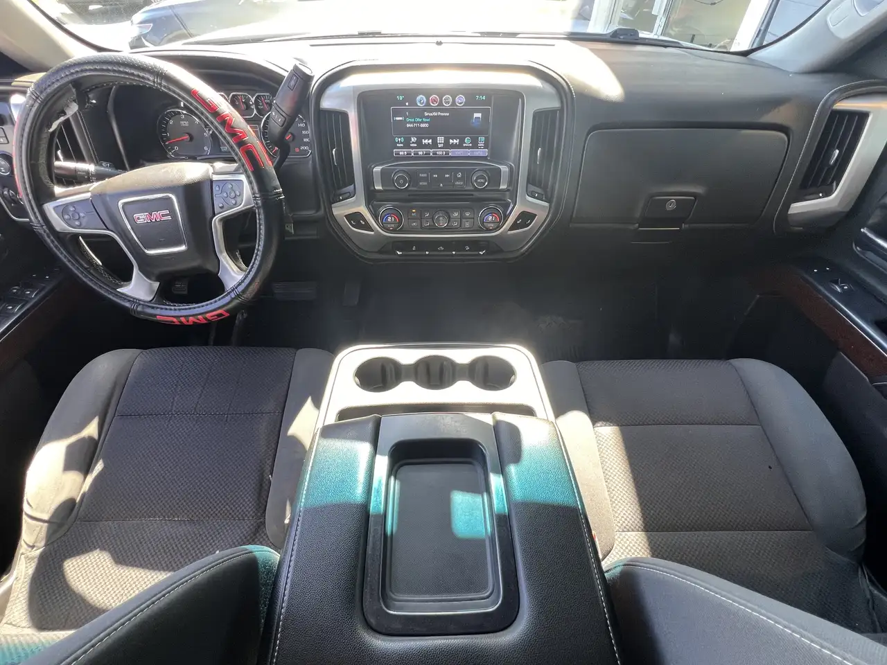 GMC Sierra 1500 снимка GMC Sierra 1500