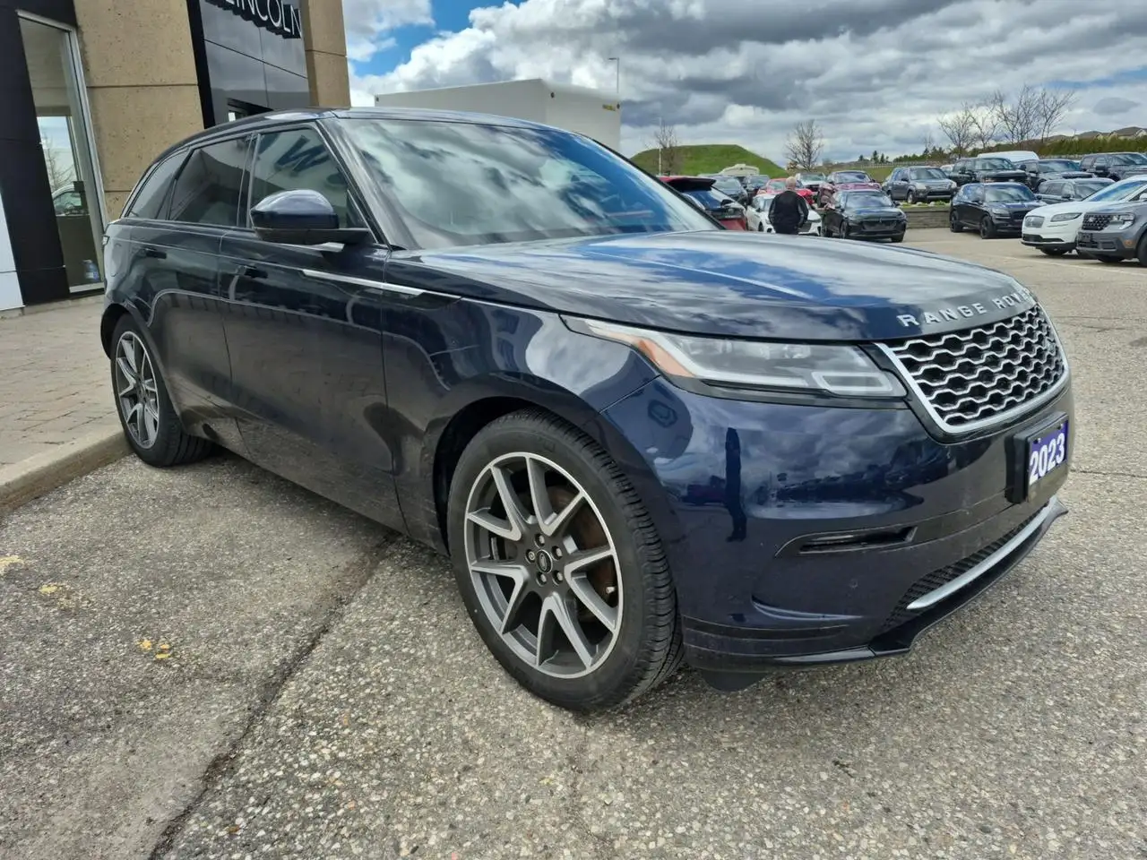 Land Rover Range Rover Velar photo Land Rover Range Rover Velar