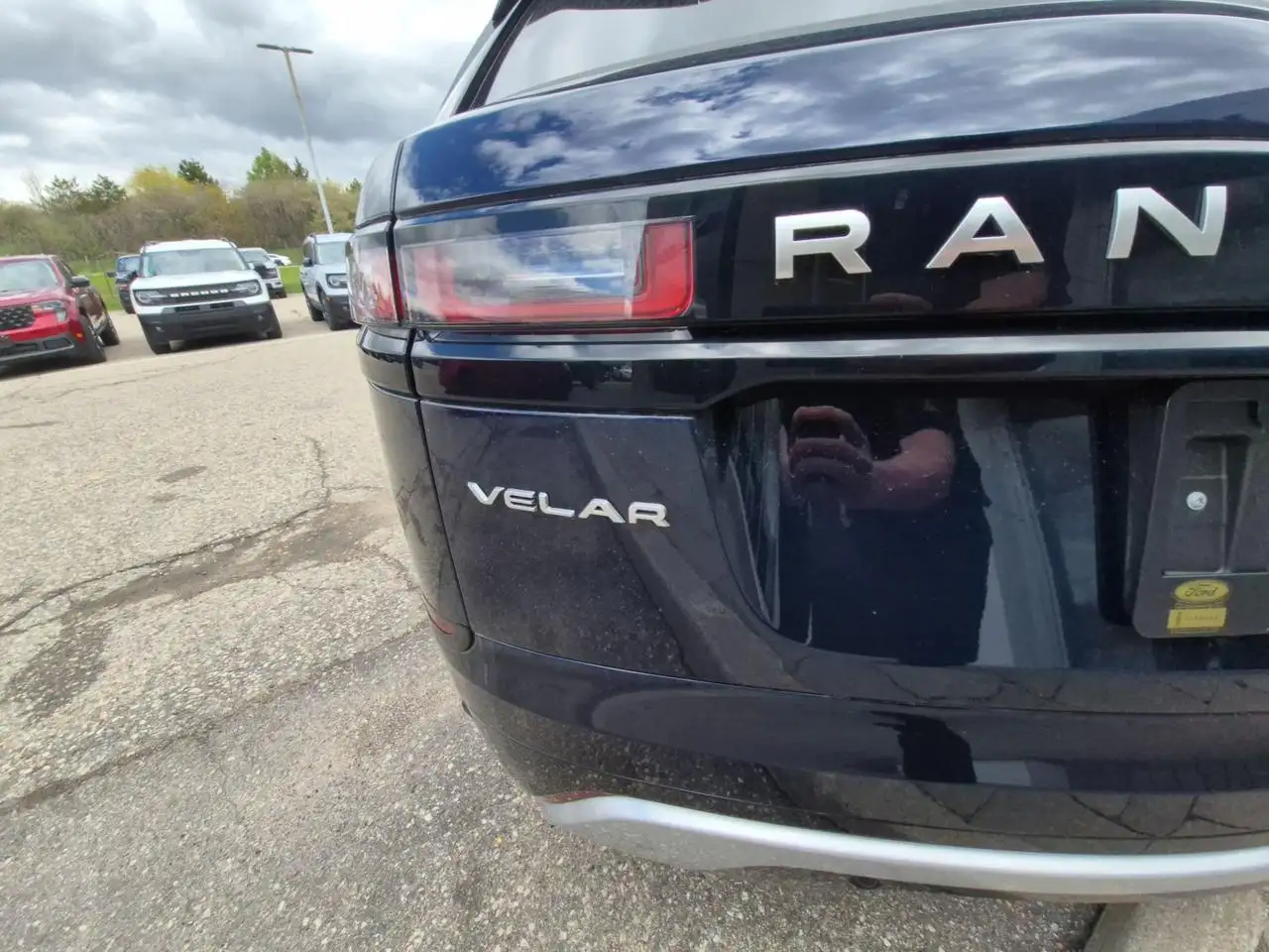 Land Rover Range Rover Velar photo Land Rover Range Rover Velar
