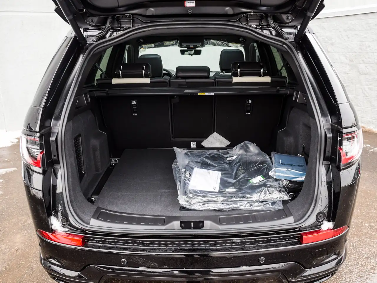 Land Rover Discovery Sport снимка Land Rover Discovery Sport