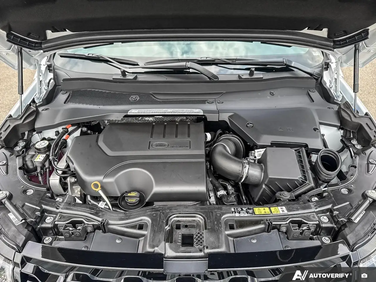 Land Rover Discovery Sport снимка Land Rover Discovery Sport
