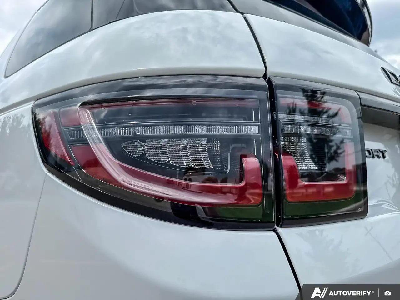 Land Rover Discovery Sport снимка Land Rover Discovery Sport