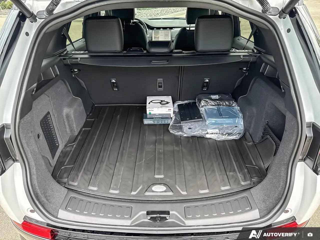Land Rover Discovery Sport снимка Land Rover Discovery Sport
