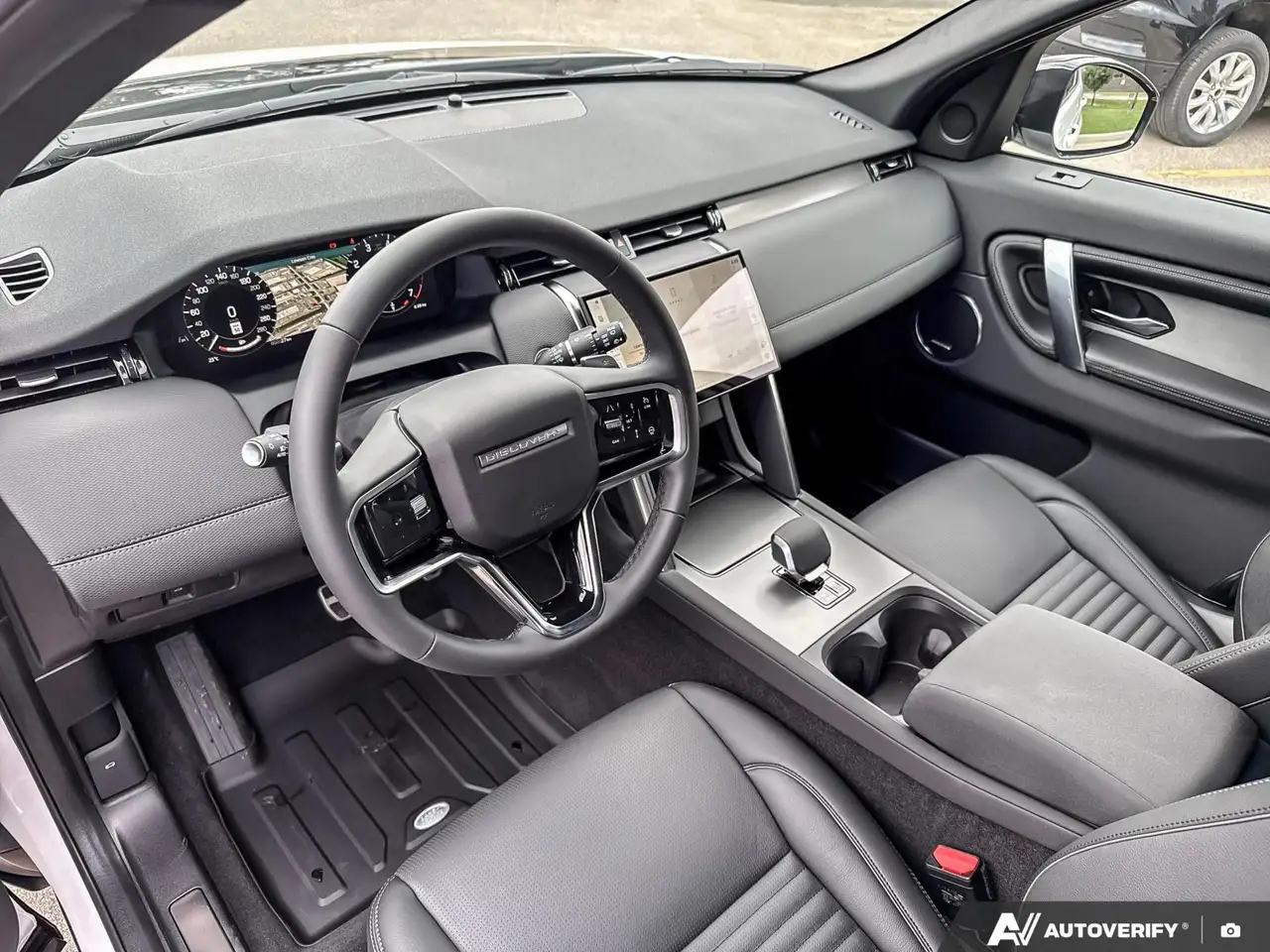 Land Rover Discovery Sport снимка Land Rover Discovery Sport
