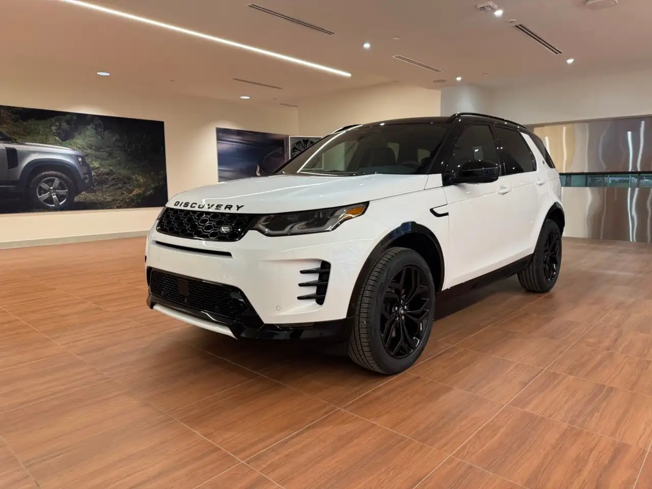 Land Rover Discovery Sport photo Land Rover Discovery Sport