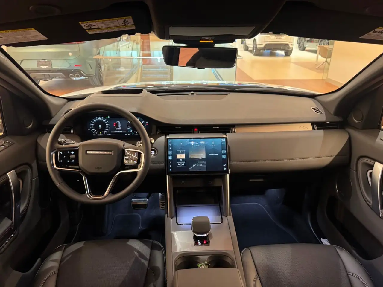 Land Rover Discovery Sport photo Land Rover Discovery Sport