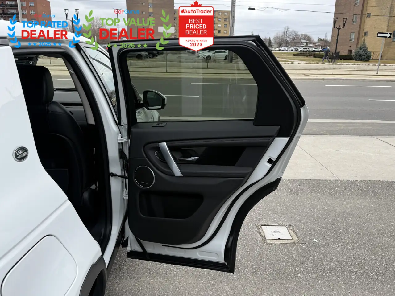 Land Rover Discovery Sport снимка Land Rover Discovery Sport
