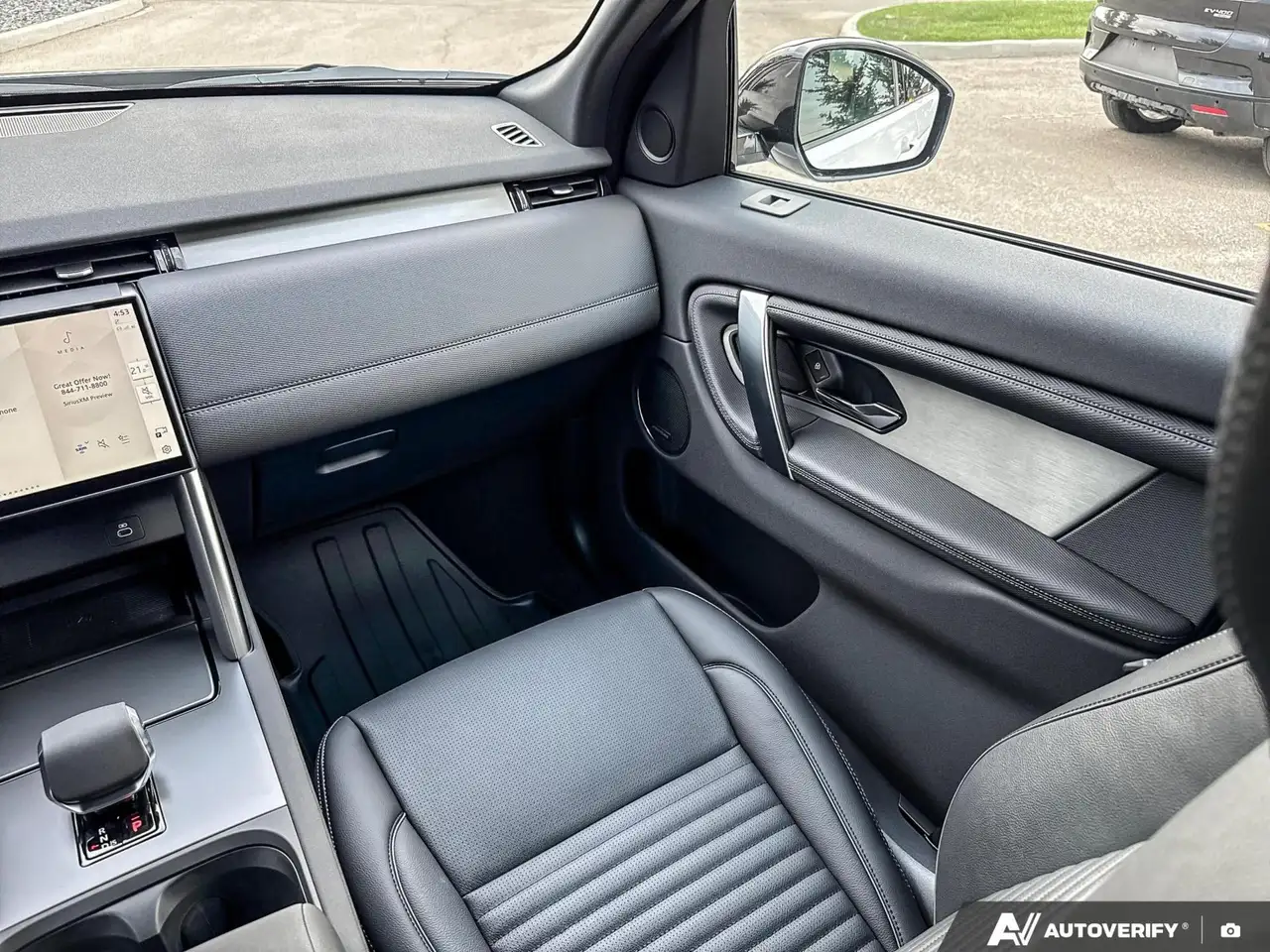 Land Rover Discovery Sport снимка Land Rover Discovery Sport