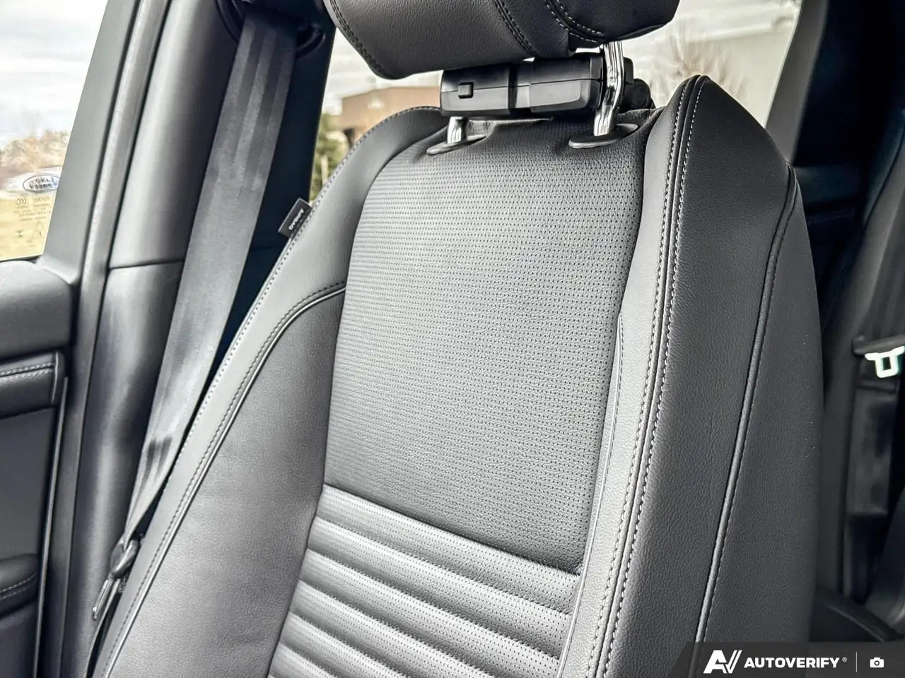 Land Rover Discovery Sport снимка Land Rover Discovery Sport