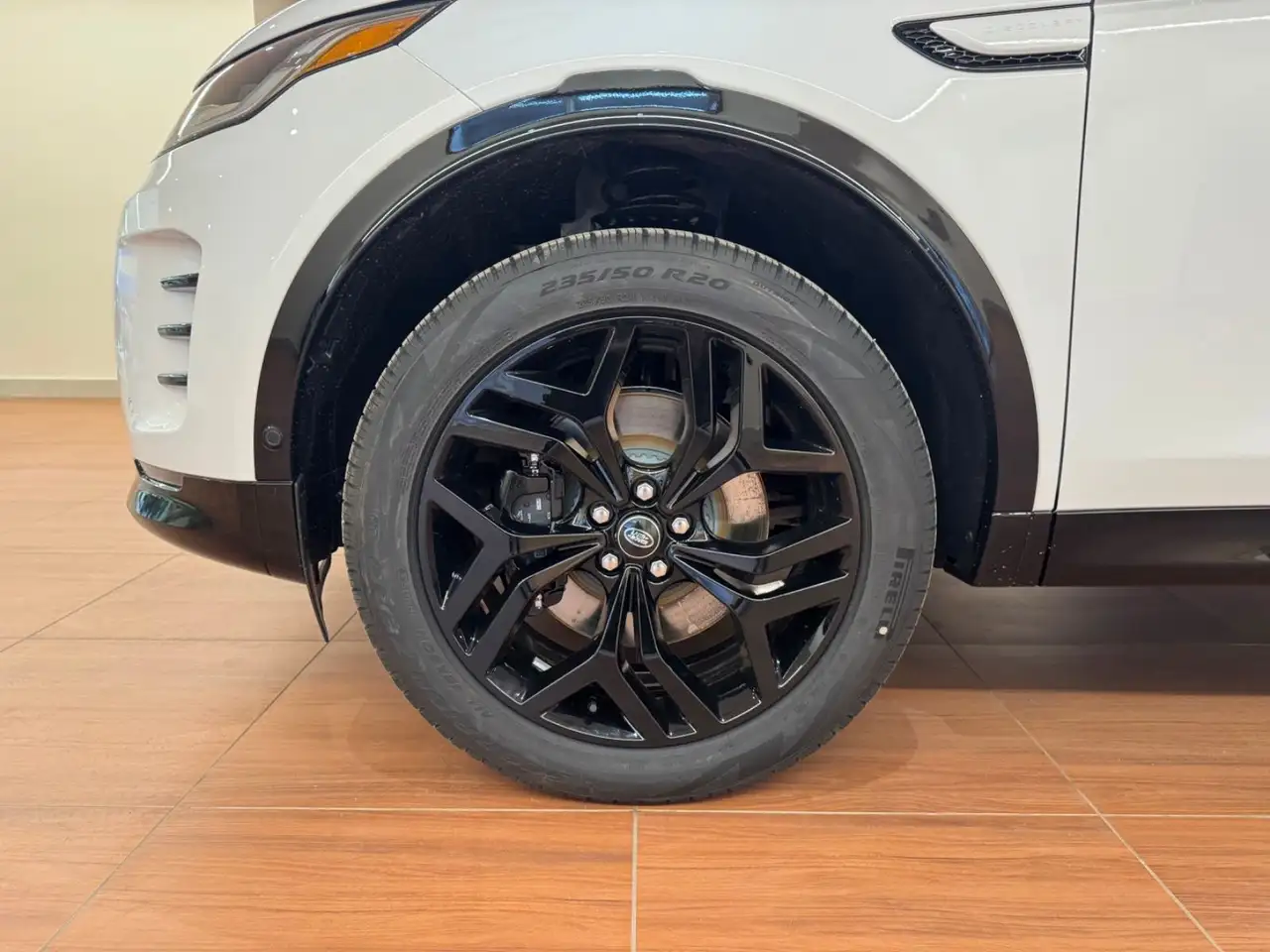 Land Rover Discovery Sport photo Land Rover Discovery Sport