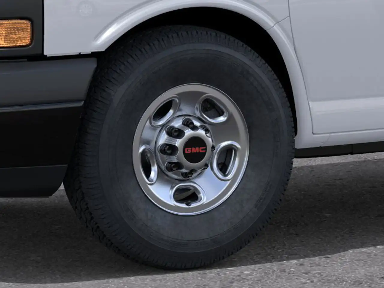 GMC Savana снимка GMC Savana