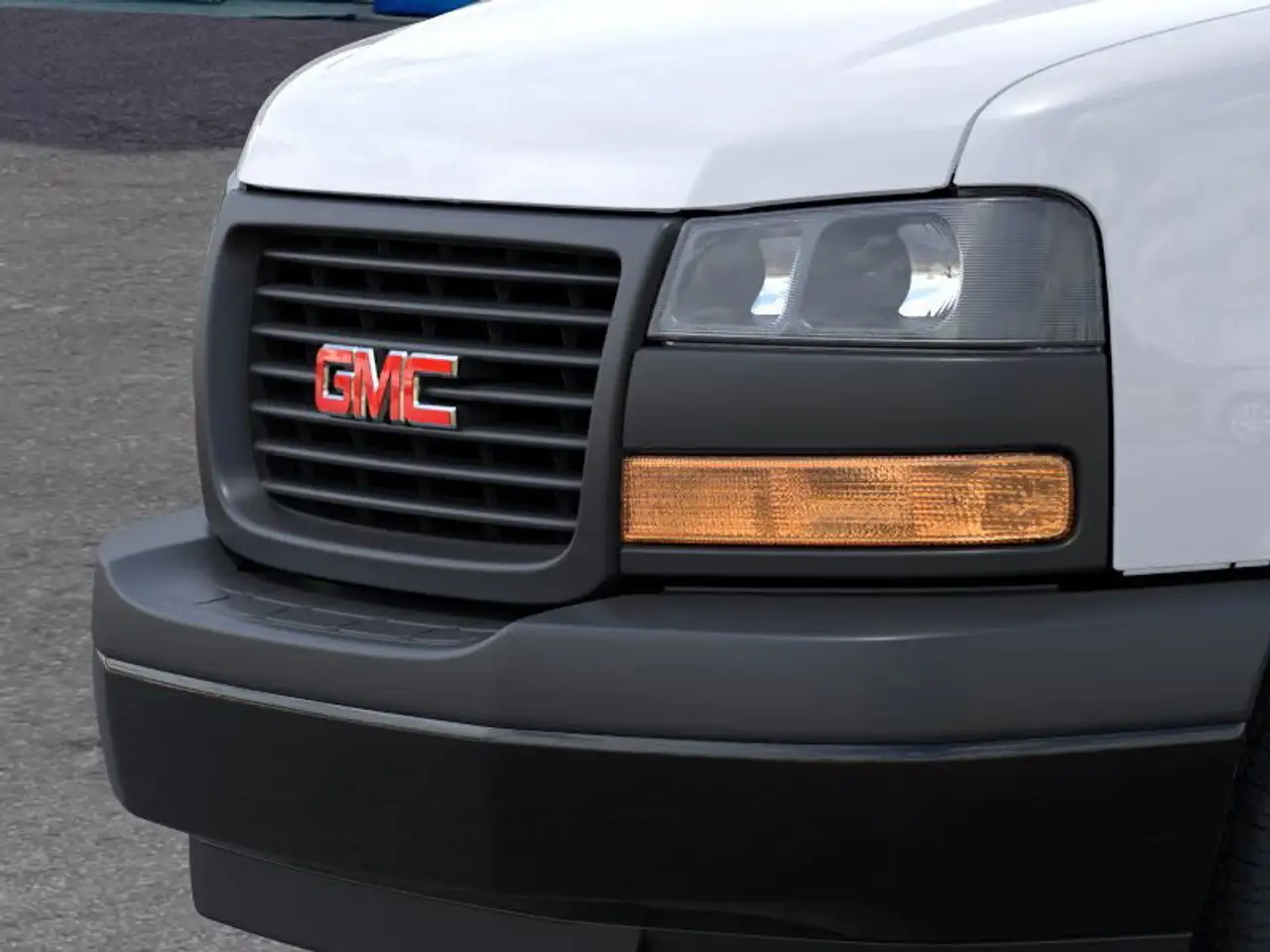 GMC Savana снимка GMC Savana