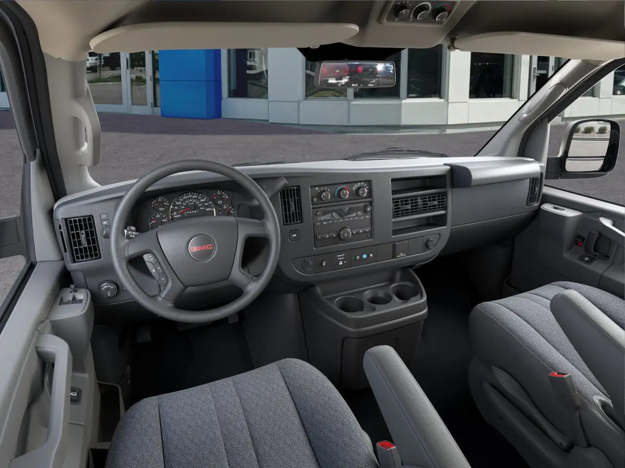 GMC Savana снимка GMC Savana