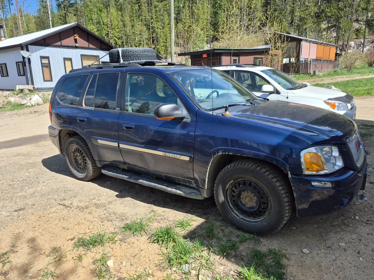 GMC Envoy photo GMC Envoy