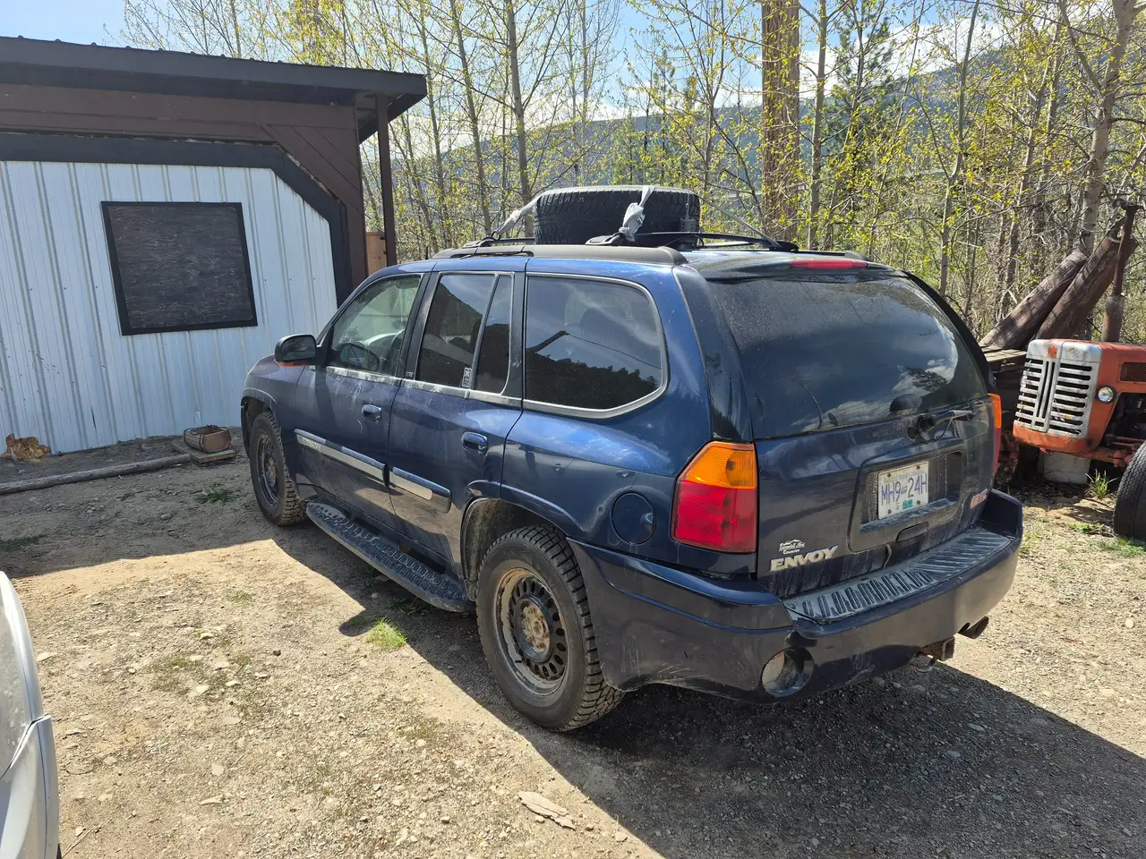 GMC Envoy photo GMC Envoy