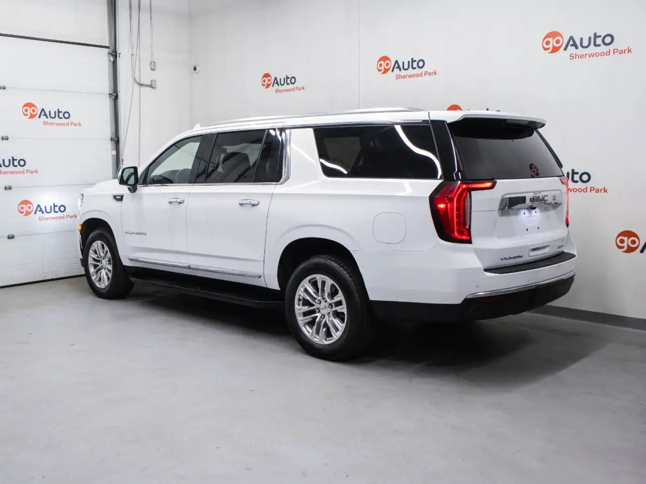 GMC Yukon снимка GMC Yukon