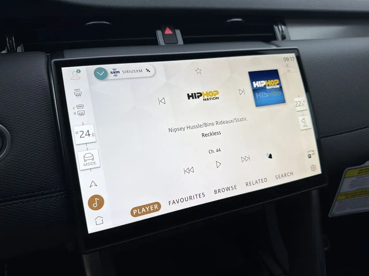 Land Rover Discovery Sport снимка Land Rover Discovery Sport