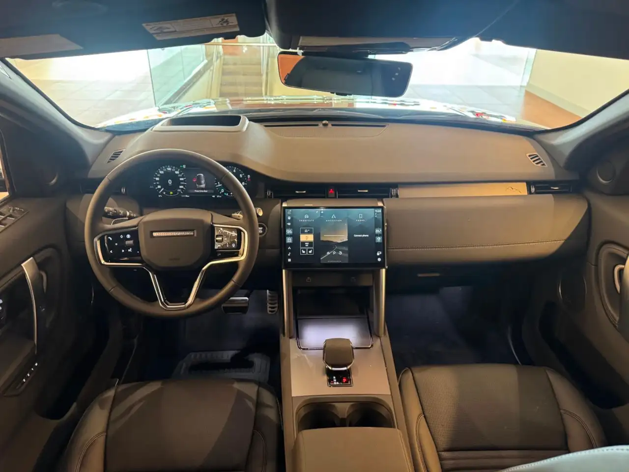 Land Rover Discovery Sport снимка Land Rover Discovery Sport