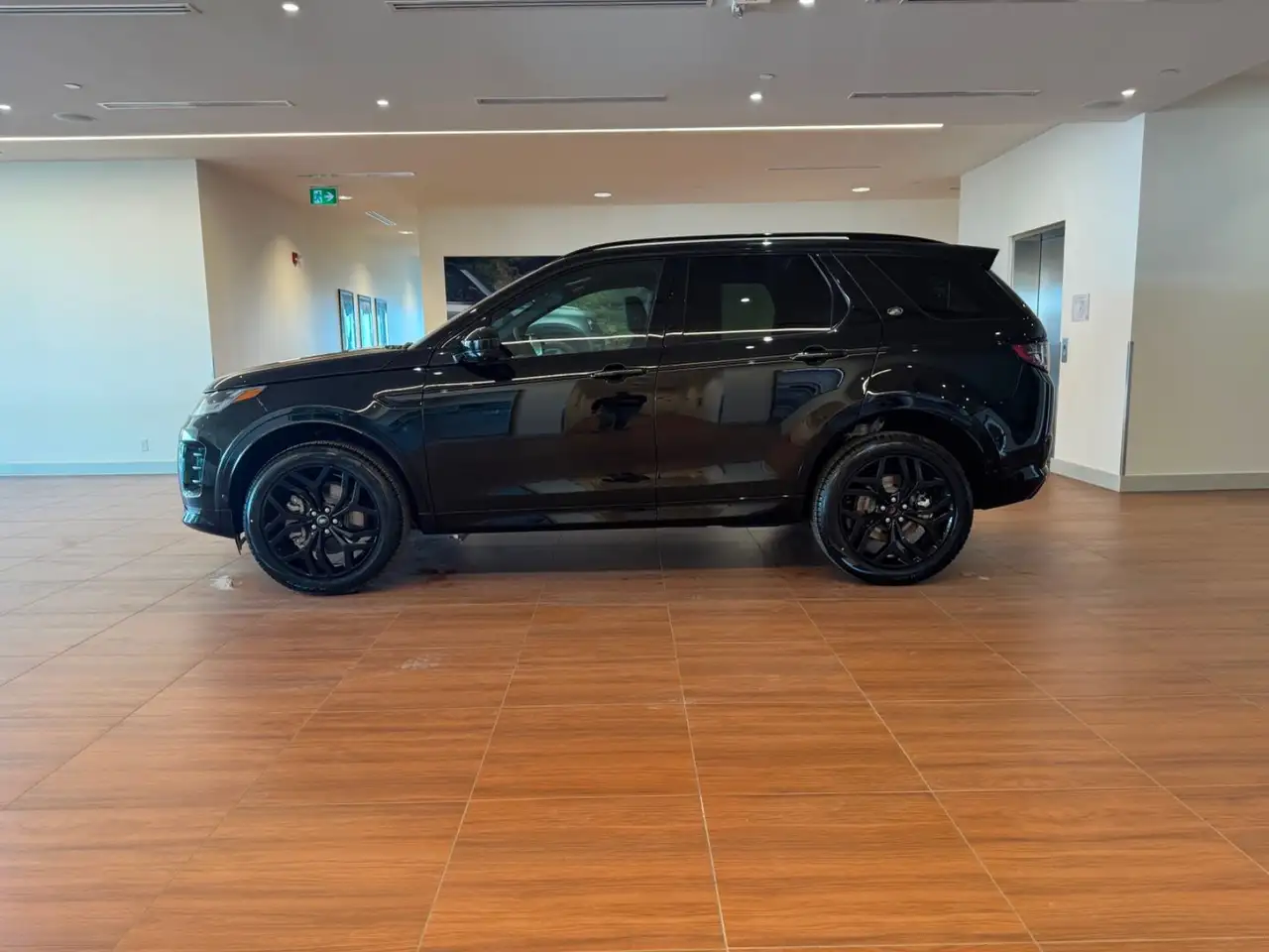 Land Rover Discovery Sport снимка Land Rover Discovery Sport