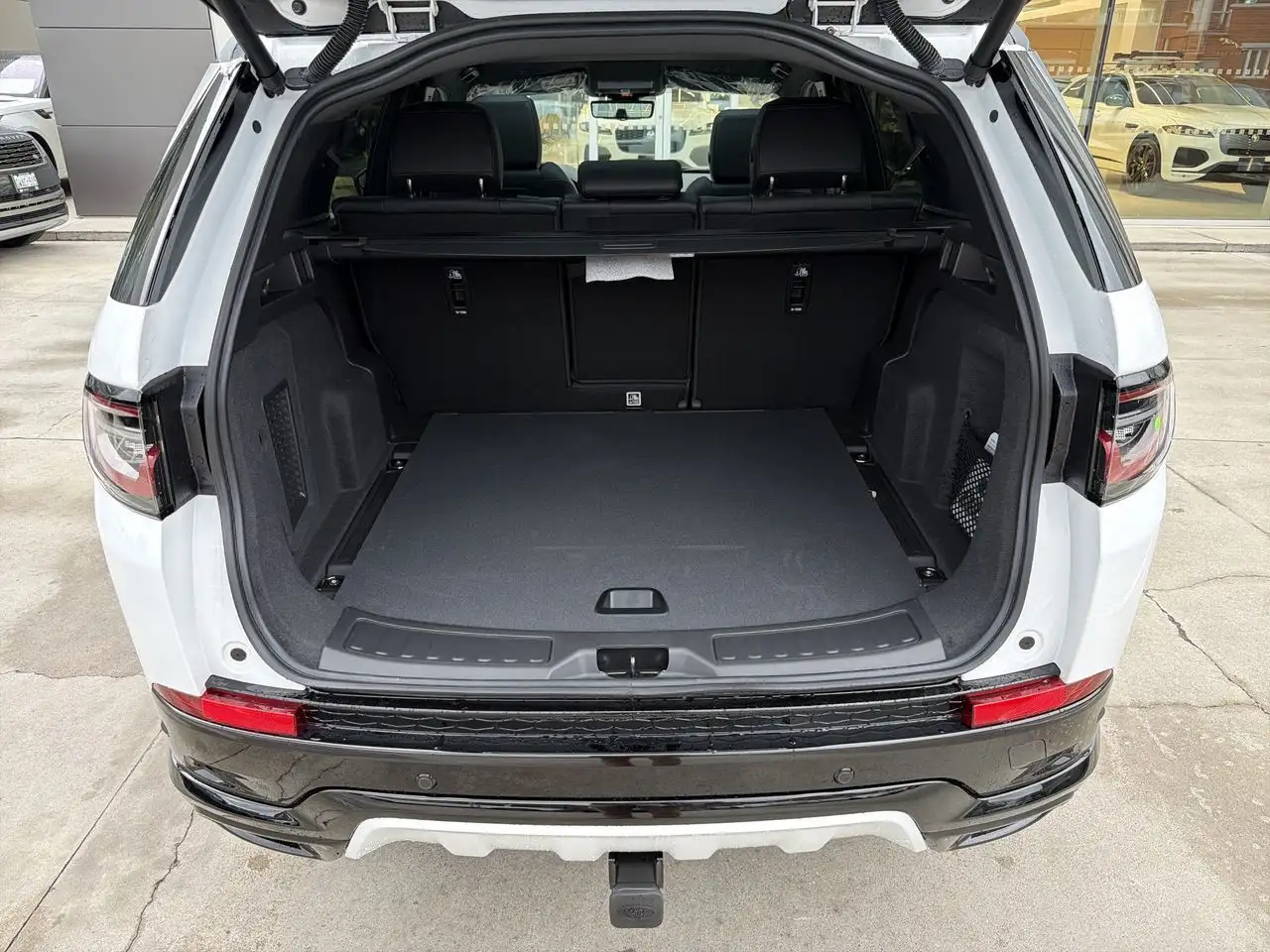Land Rover Discovery Sport снимка Land Rover Discovery Sport