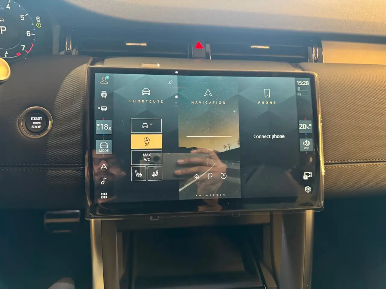 Land Rover Discovery Sport снимка Land Rover Discovery Sport