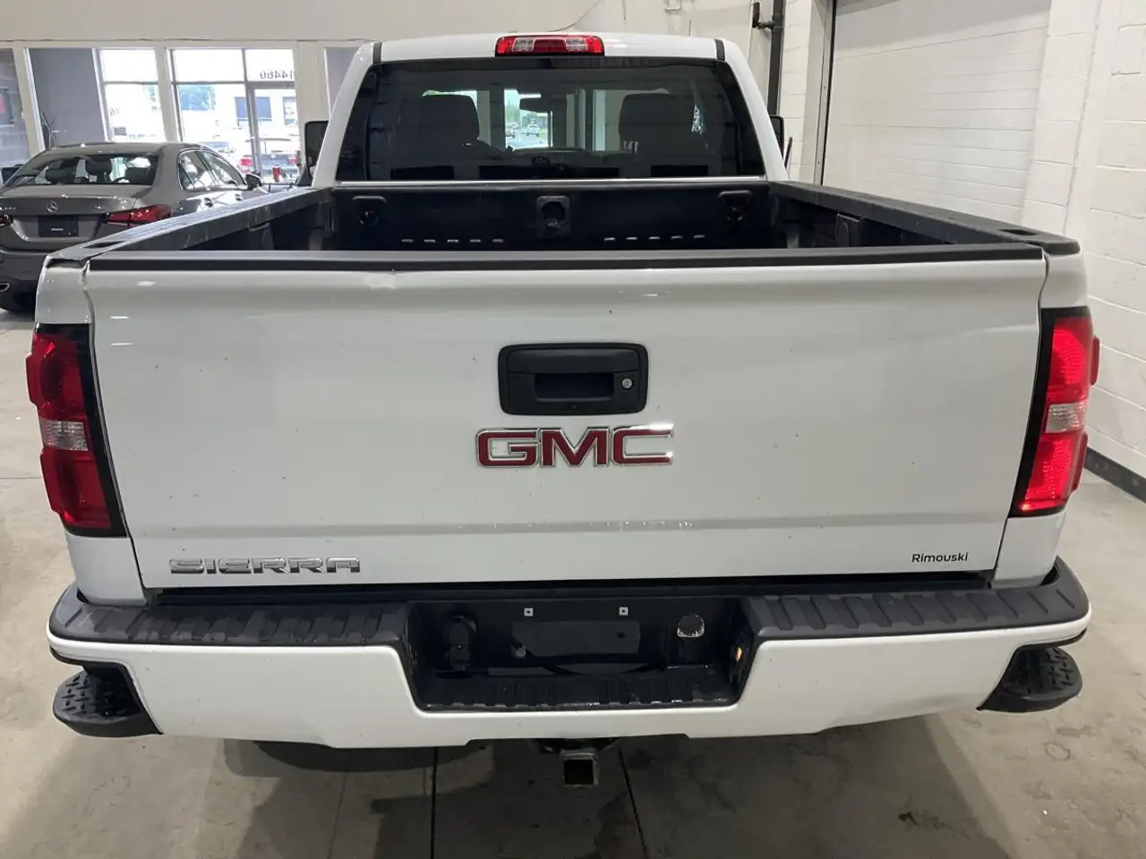 GMC Sierra 1500 снимка GMC Sierra 1500