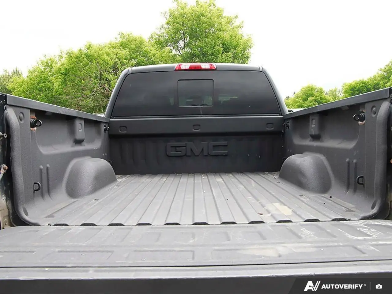 GMC Sierra 1500 photo GMC Sierra 1500