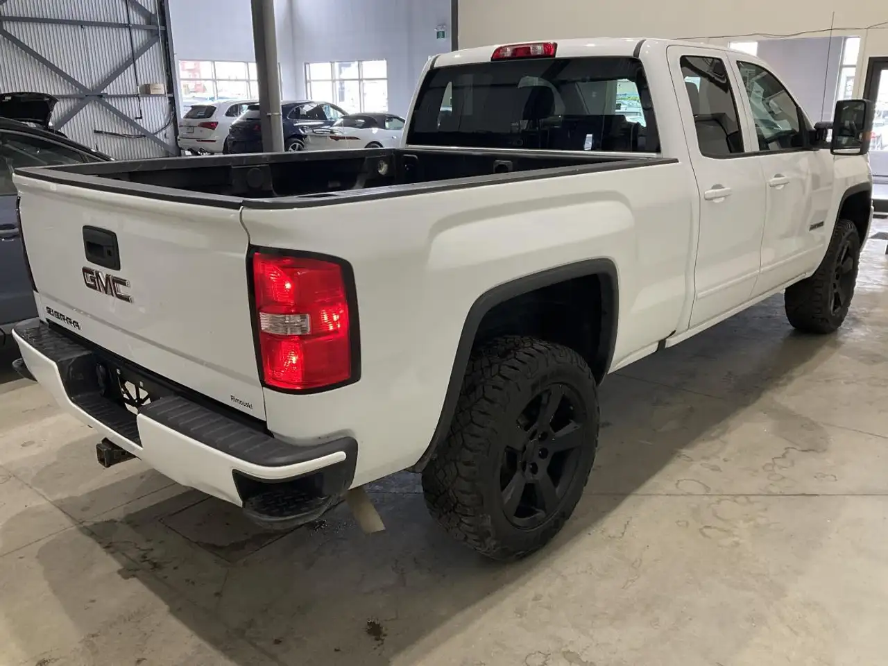 GMC Sierra 1500 снимка GMC Sierra 1500