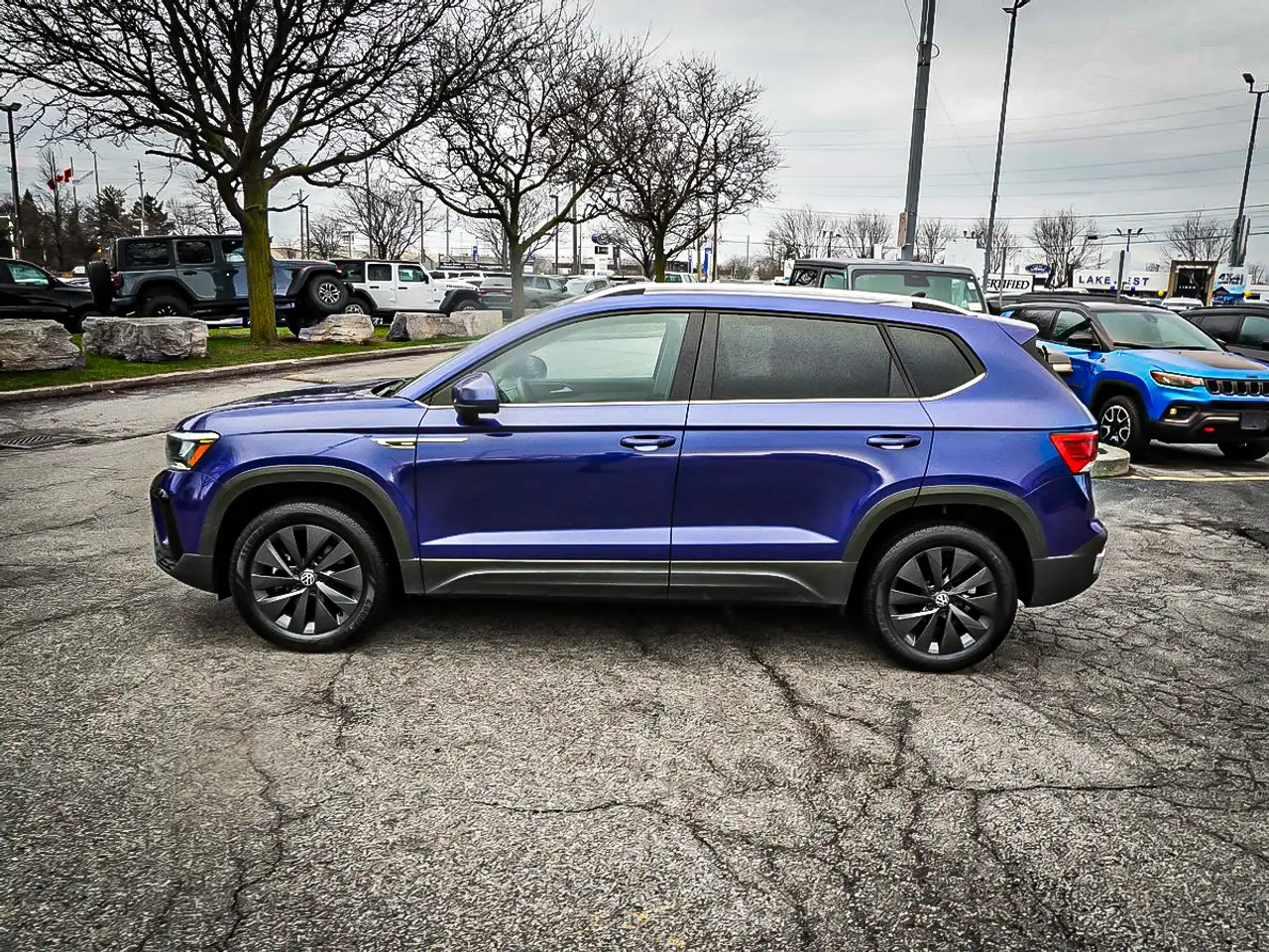Volkswagen Taos снимка Volkswagen Taos