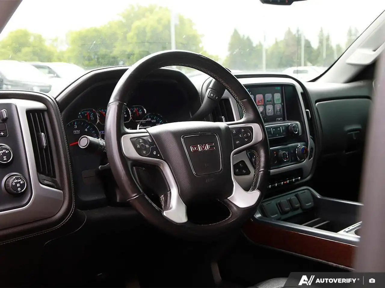 GMC Sierra 1500 photo GMC Sierra 1500