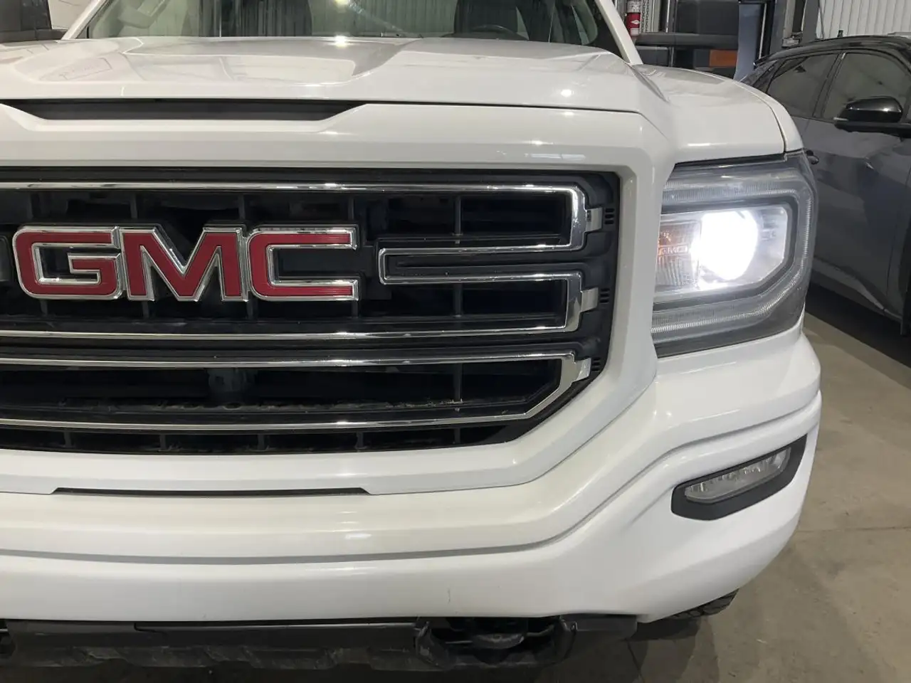 GMC Sierra 1500 снимка GMC Sierra 1500