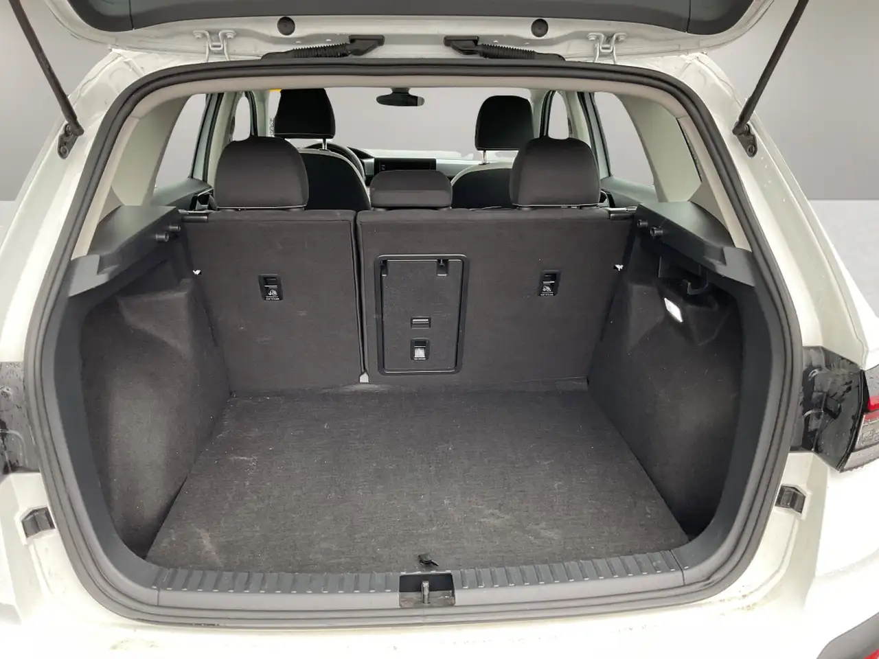 Volkswagen Taos снимка Volkswagen Taos