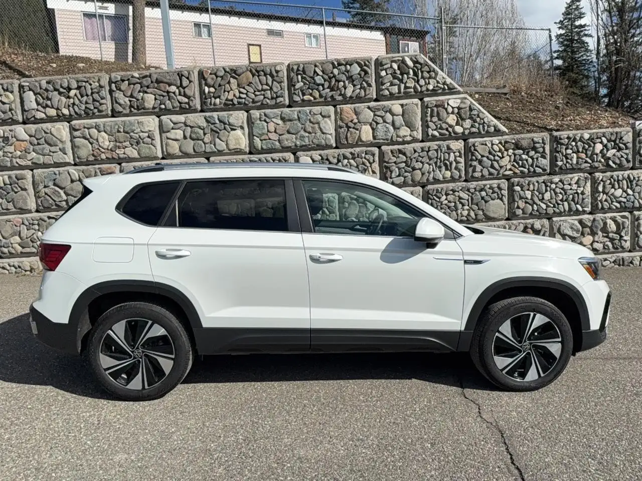Volkswagen Taos снимка Volkswagen Taos