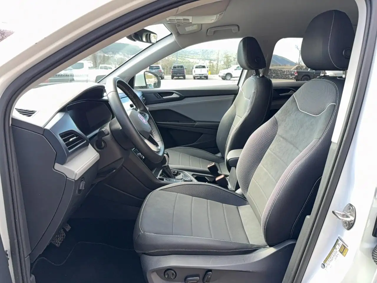 Volkswagen Taos снимка Volkswagen Taos